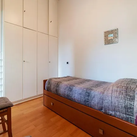 アパート Guesthost - Tra Castel Sant'angelo E Citta Del Vaticano Flat ローマ