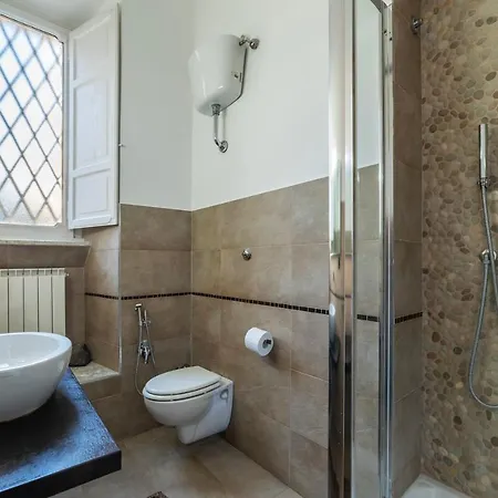 Guesthost - Tra Castel Sant'angelo E Citta Del Vaticano Flat アパート ローマ