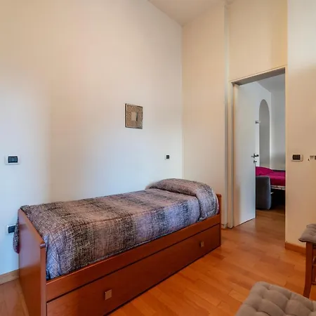 Διαμέρισμα Guesthost - Tra Castel Sant'angelo E Citta Del Vaticano Flat